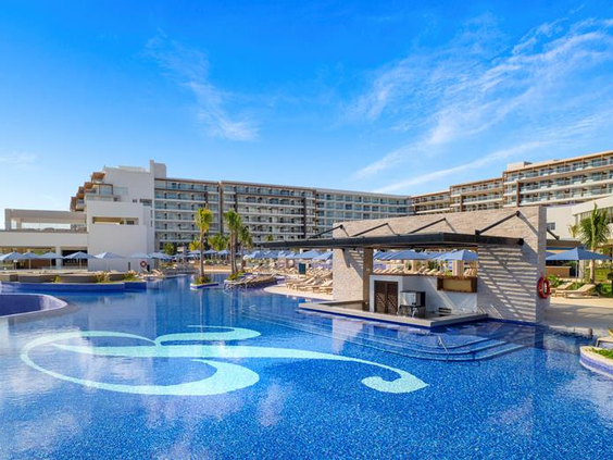 SPLASHWORLD Royalton Splash Riviera Cancun