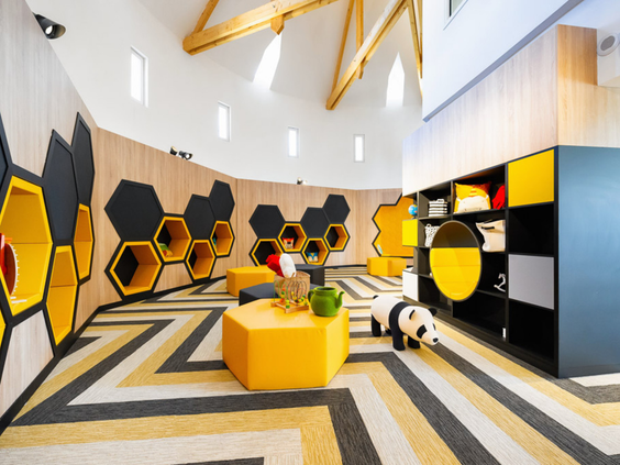 Staycity Aparthotel & Villa Park