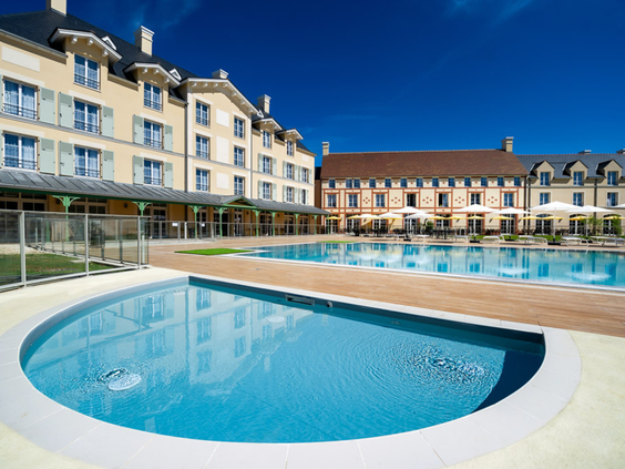 Staycity Aparthotel & Villa Park