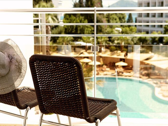 Grand Ideal Premium