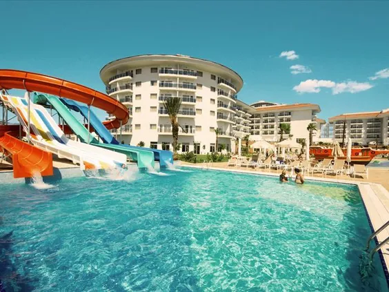 Sea World Resort & Spa