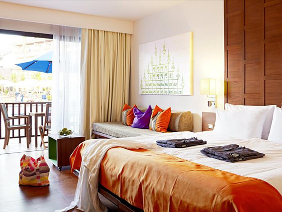 Sunwing Kamala Beach Resort