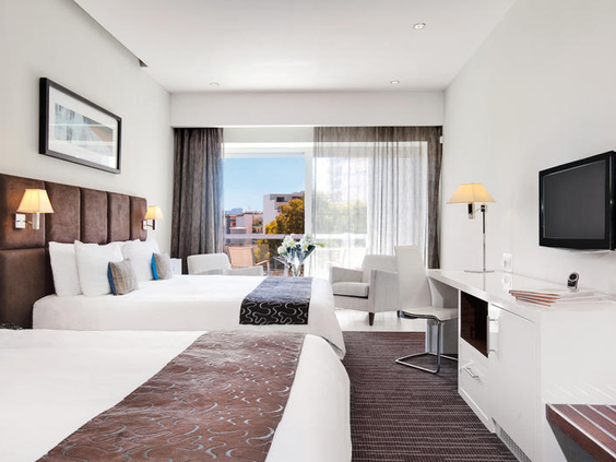 The George Hotel