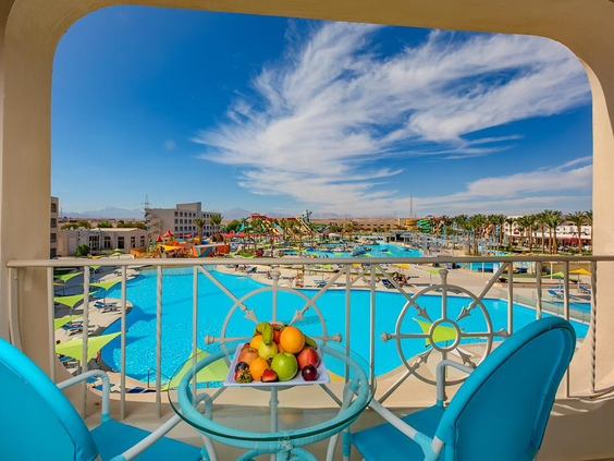 Titanic Aqua Park Resort