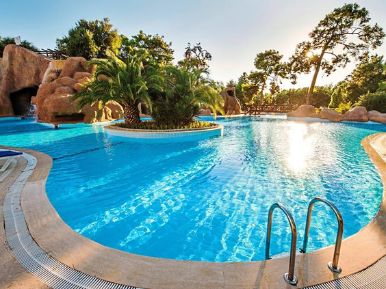 Hotel Blue Waters Club