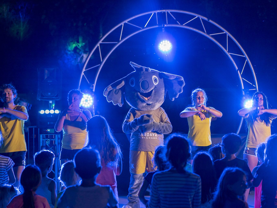 Kinderanimatie in de avond