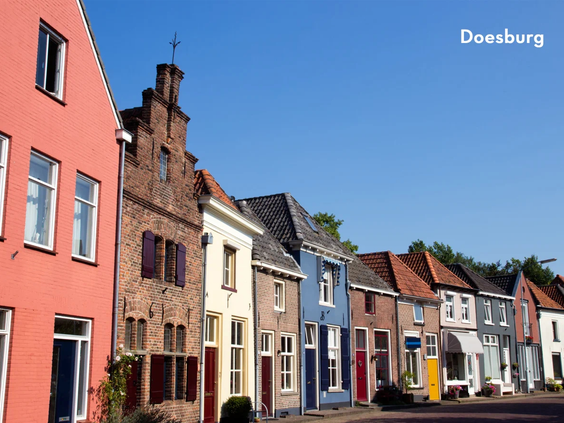 Een karakteristiek straatje in het historische centrum van Hanzestad Doesburg
