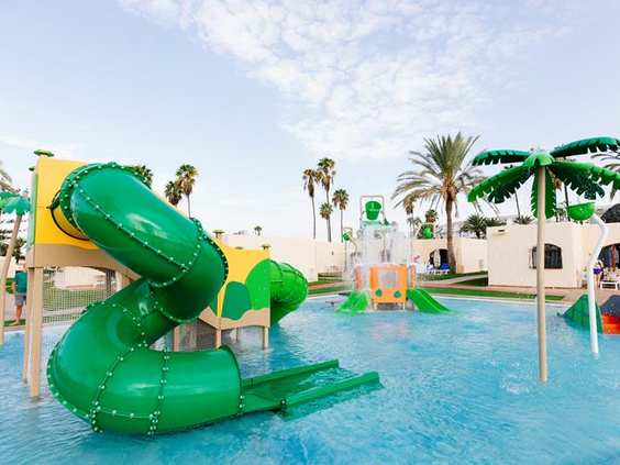 Kinderzwembad glijbanen Parque Cristobal Gran Canaria - waterpark splashpool vakantiepark Playa del Ingles