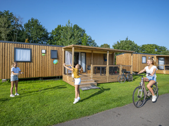Moderne chalets en lodges op Capfun Ponderosa in Ulicoten
