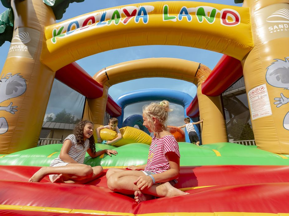 Camping Le Ranolien- springkussen