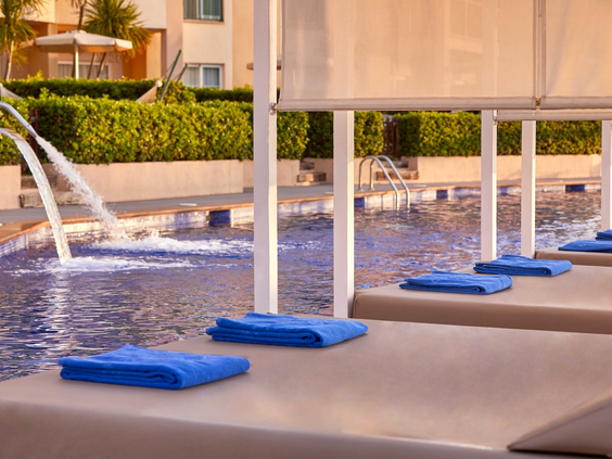 Zafiro Cala Mesquida Chill Out Pool