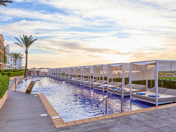 Zafiro Cala Mesquida Chill Out Pool