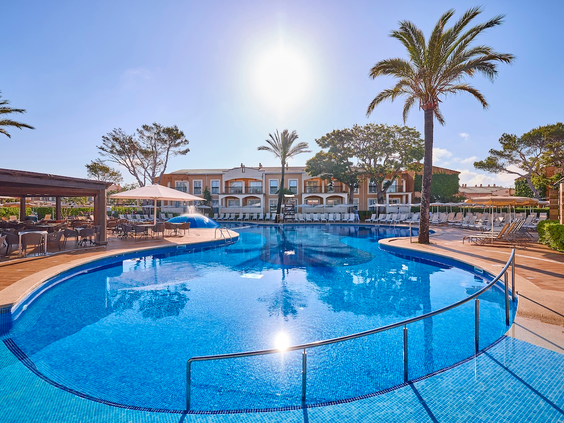 Zafiro Menorca Main Pool