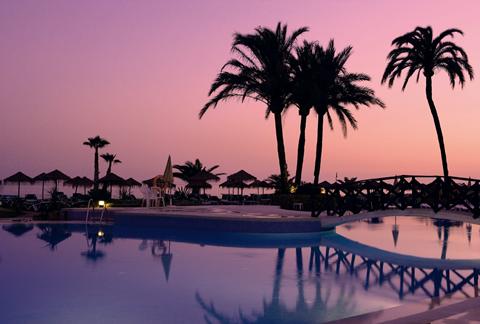 Aparthotel Marinas de Nerja Beach & Spa