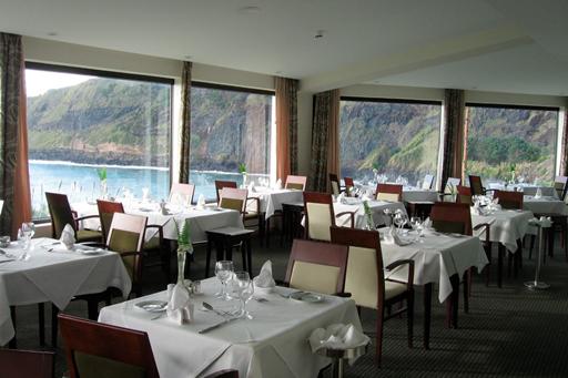 Hotel Caloura Resort