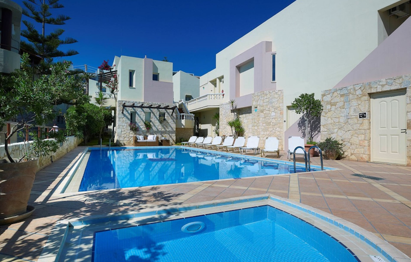 Elotis Suites