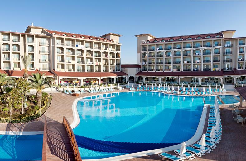 Paloma Oceana Resort