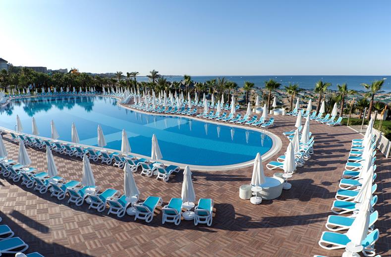 Paloma Oceana Resort